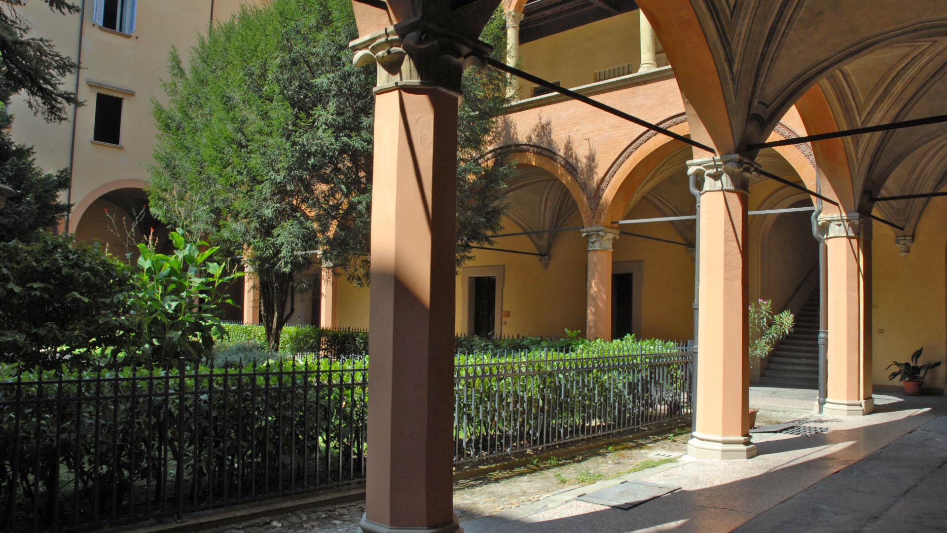 Palazzo Barbazzi, Bologna